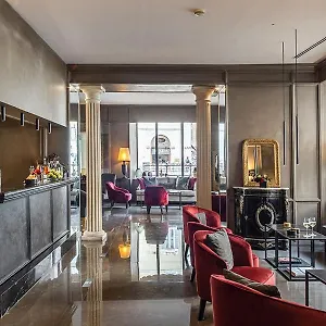 4* מלון Colonna Palace